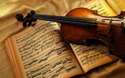 Фотообои в гостиную Старая скрипка и ноты